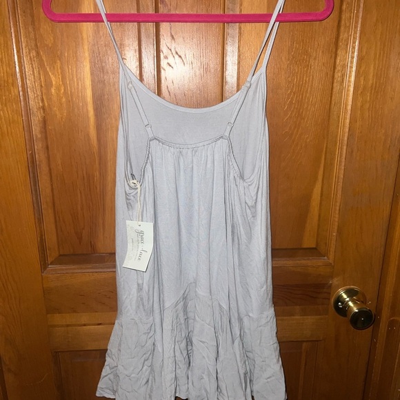 Grace & Lace Tank - Picture 2 of 3